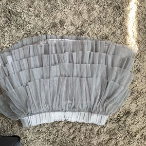 H&M Skirts - Gray ruffled H&M mini skirt H&M Skirts - Gray ruffled H&M mini skirt